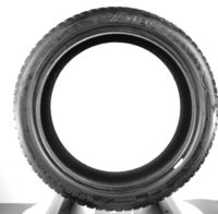 Goodyear Vector 4Seasons 225/40 R18 92V - Image 2